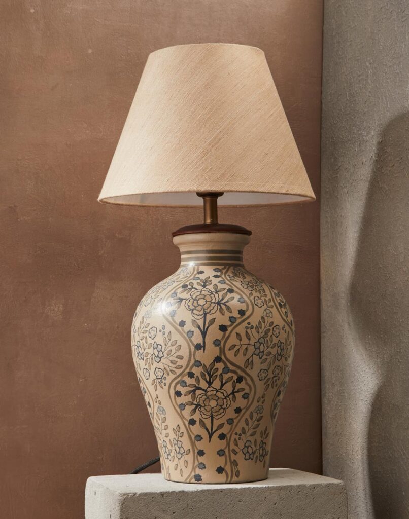 White Avin Ceramic Table Lamp Without Shade