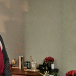 Muffler styling for women